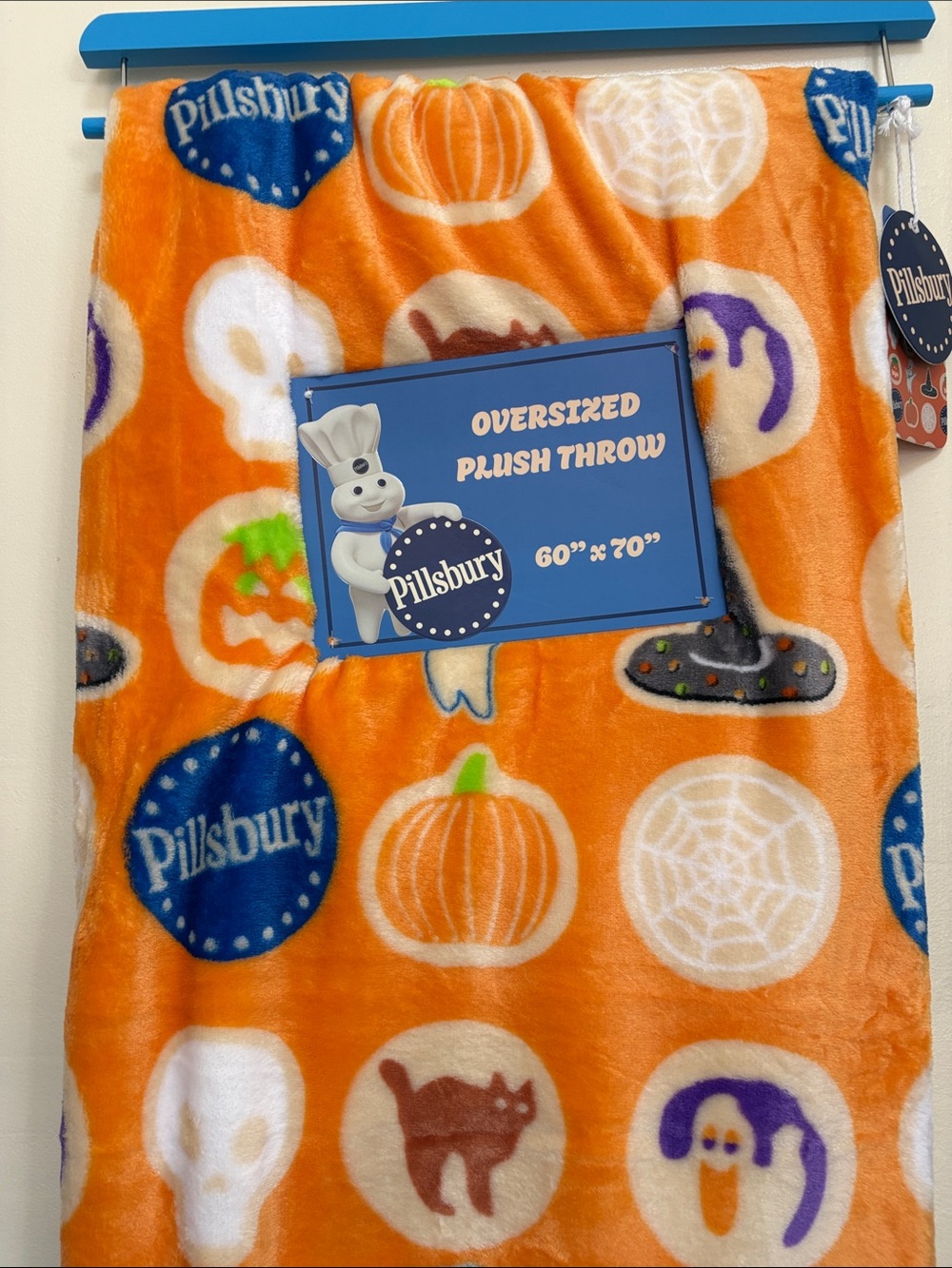 NWT Pillsbury Orange Fall/Halloween Inspired Oversized Plush Throw